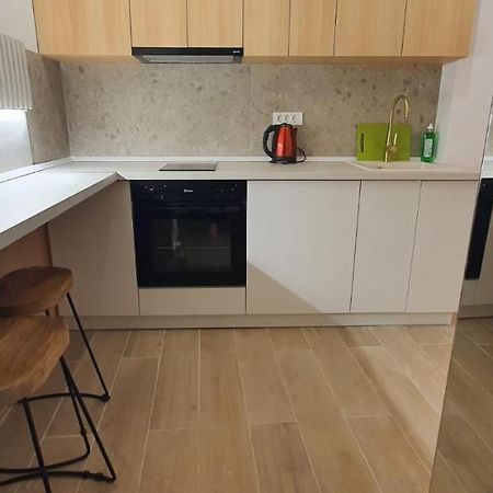 City Center Chic Studio Бухарест Екстер'єр фото