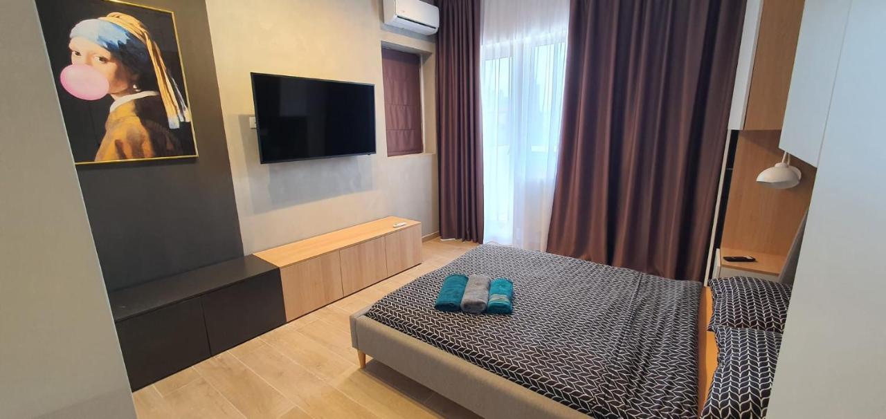 City Center Chic Studio Бухарест Екстер'єр фото
